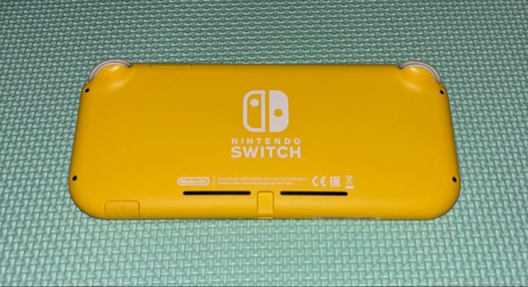 Nintendo Switch Lite イエロー 本体とACアダプター