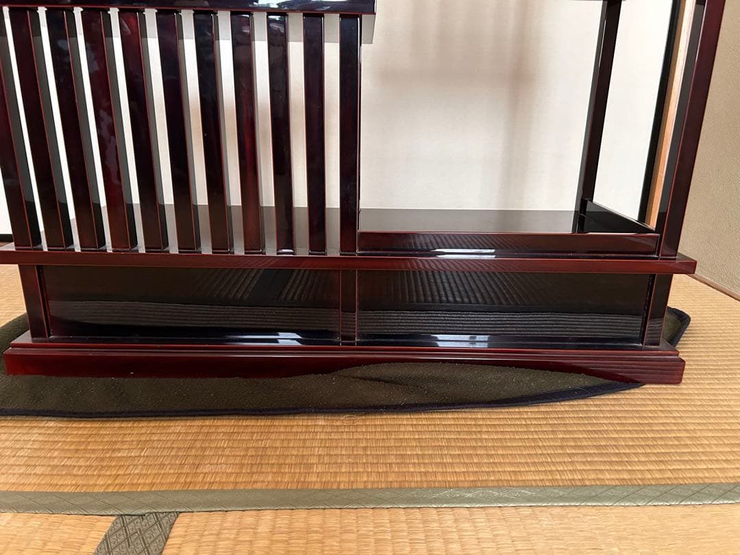 本漆　輪島塗　茶箪笥　モダンなデザイン　ワインレッド