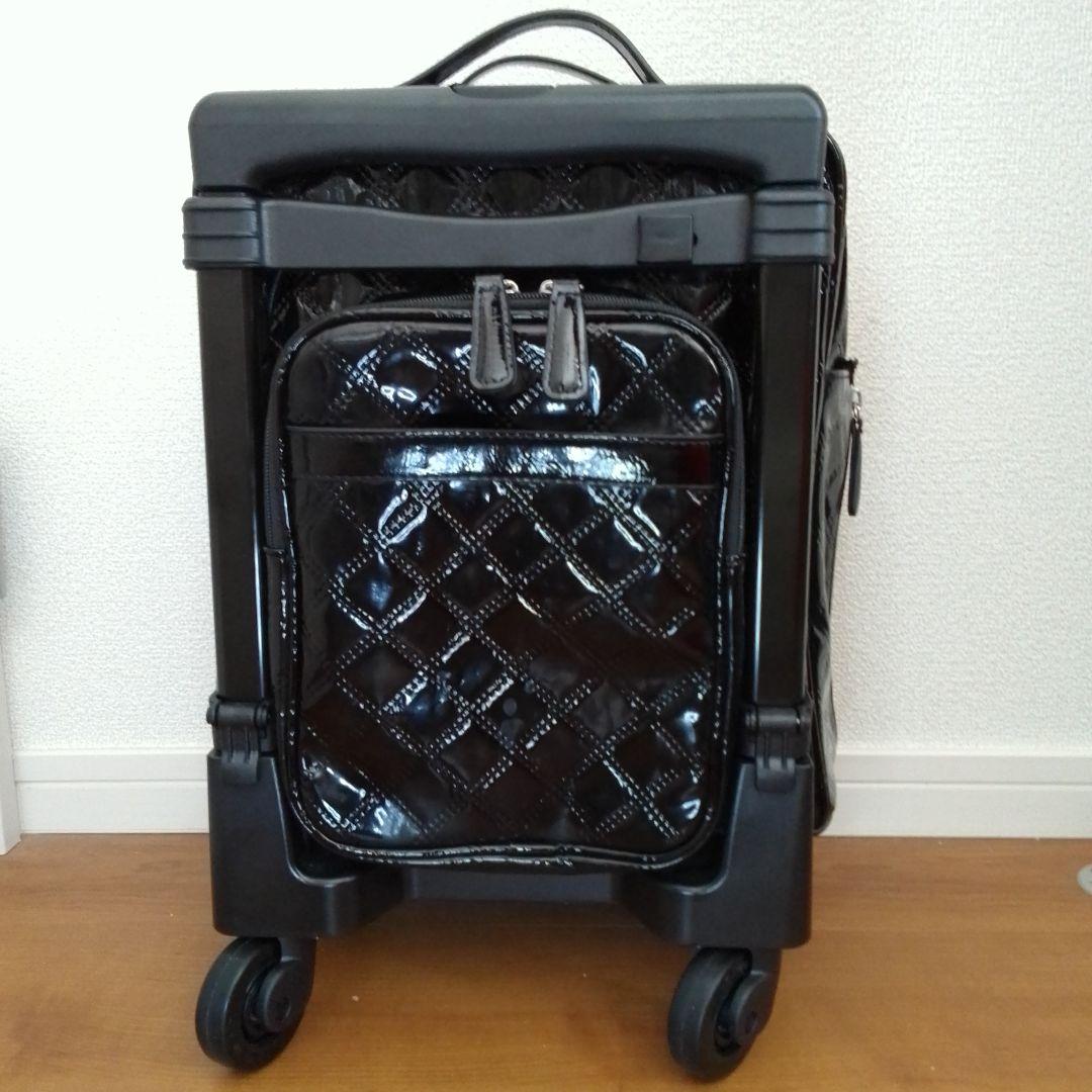 SWANY スワニー キャリーバッグ 機内持ち込み可能 エナメル ブラック