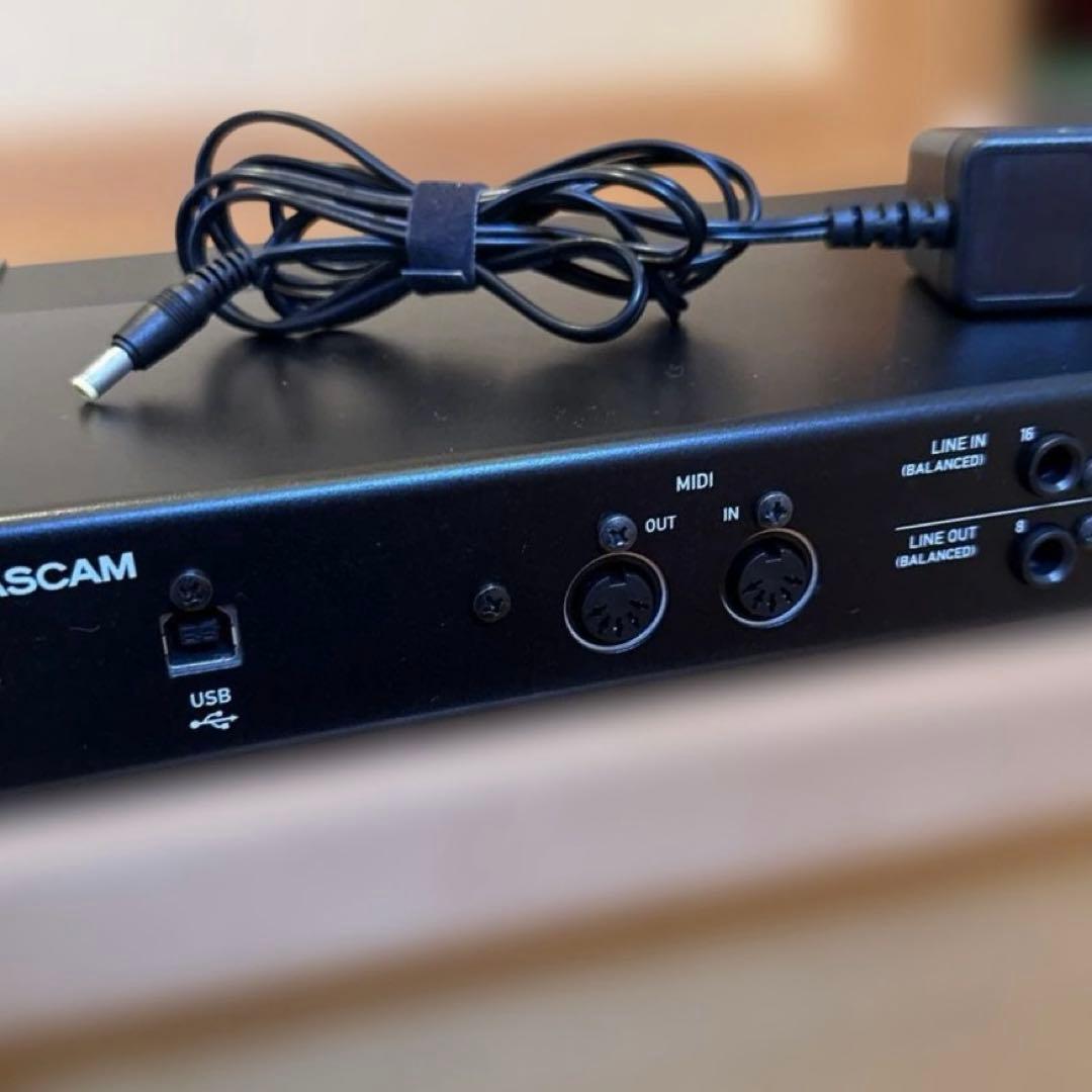 TASCAM US-16x08 USBオーディオインターフェース　8チャンネル