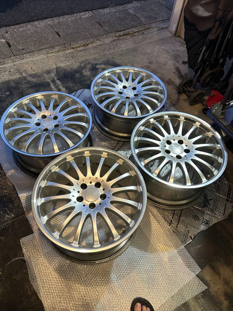 カールソン 19インチ　4本セット　美品‼️