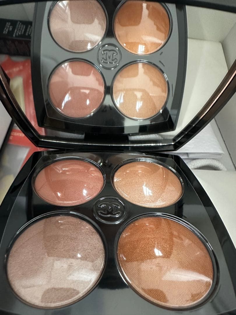 CHANEL JOUES DE LUMIERE アイシャドウパレット新品未使用品