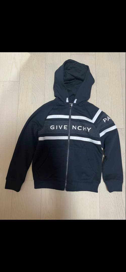 ジバンシー　キッズセットアップ