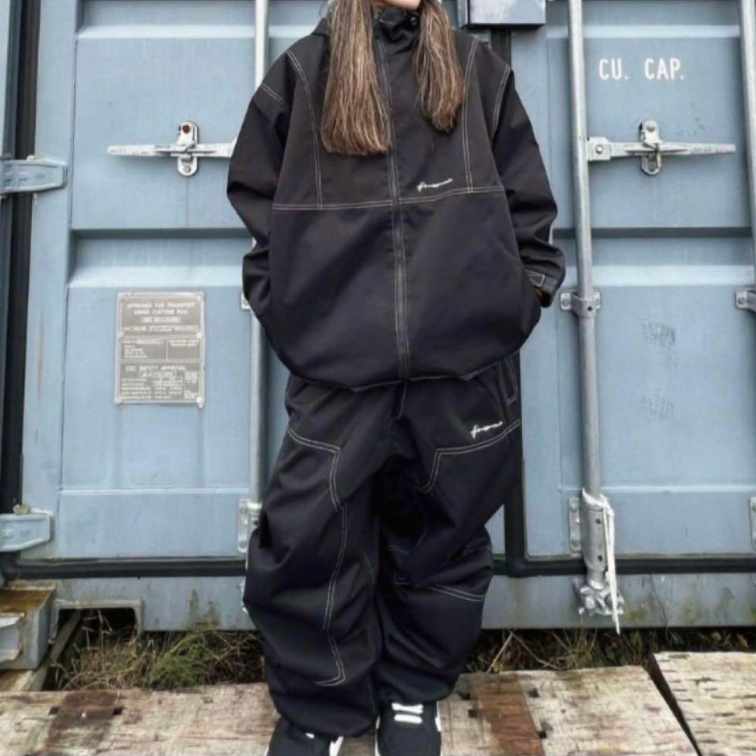 スノボ　スノーボードウェア　ブラック　男女兼用Sサイズ、HIMANI 新品未使用