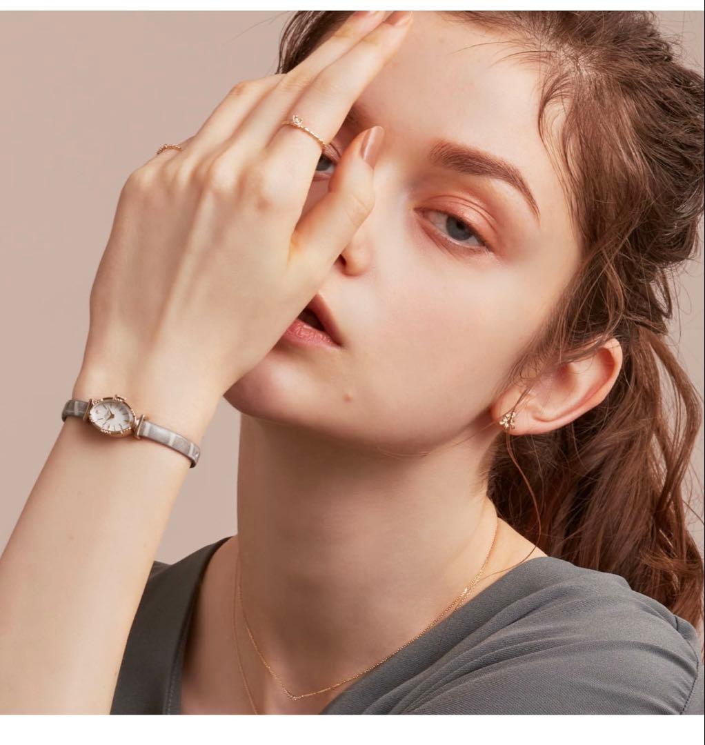 ノジェス　オーバル型　ジュエリーウォッチ