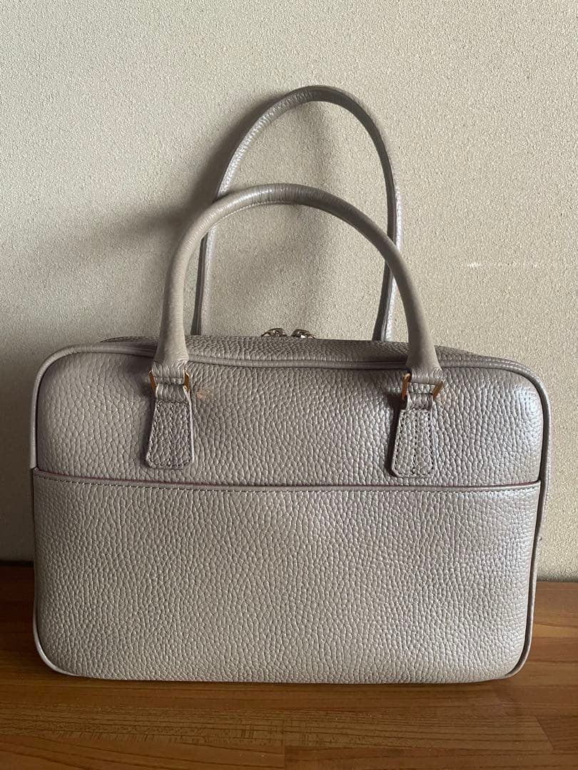 ADMJ トートバッグ レザー トープ系 グレージュ ゴールド金具 美品