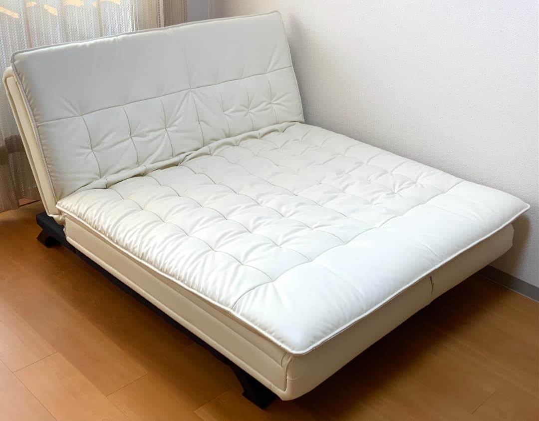 ニトリ ソファベッド　アイボリー　(Nシールド)