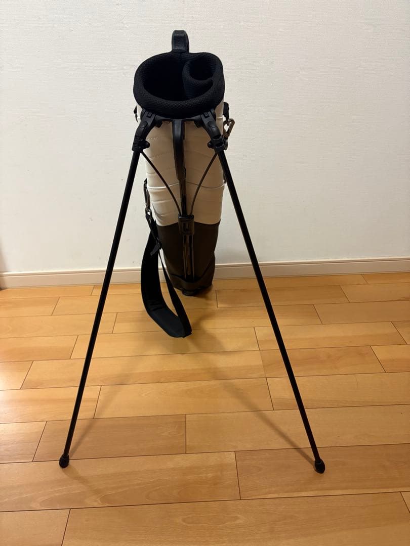 VESSELベゼル スタンドバック、ペンシルバック WH×BK