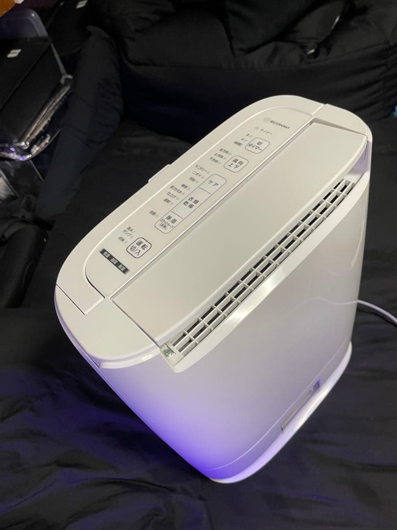 2022年製 パナソニック 衣類乾燥 除湿機 デシカント方式 　F-YZVX60