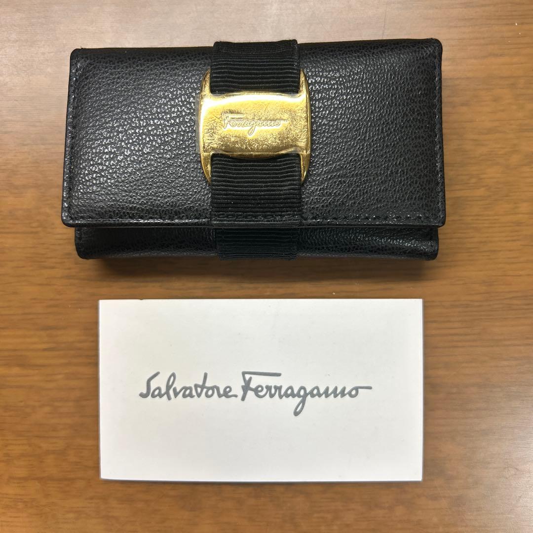 フェラガモ　キーケース