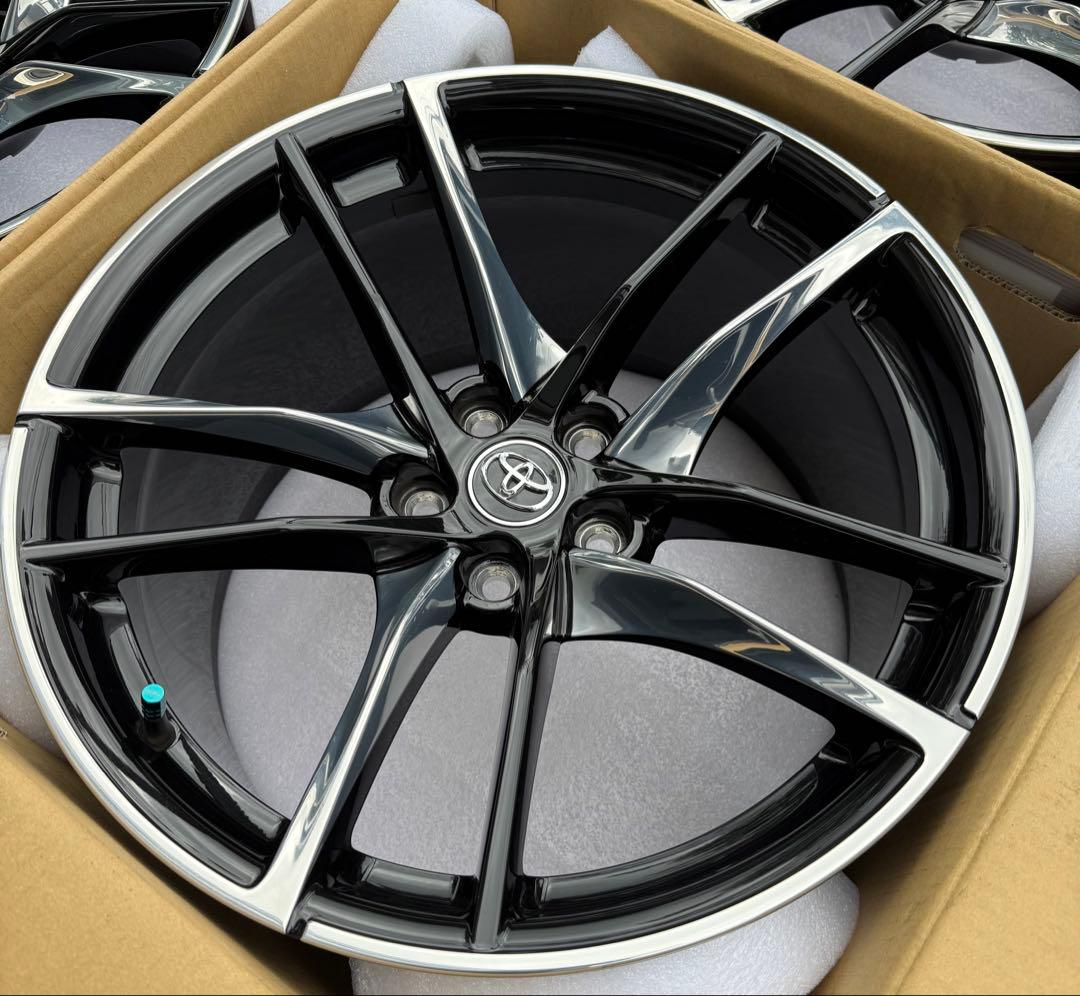 トヨタ　GRスープラ　ホイール　四本