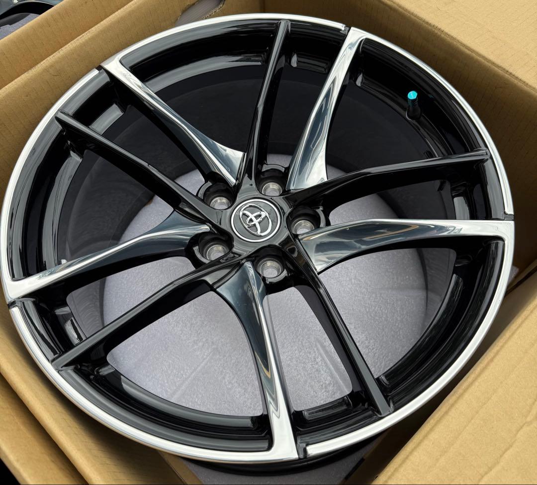 トヨタ　GRスープラ　ホイール　四本