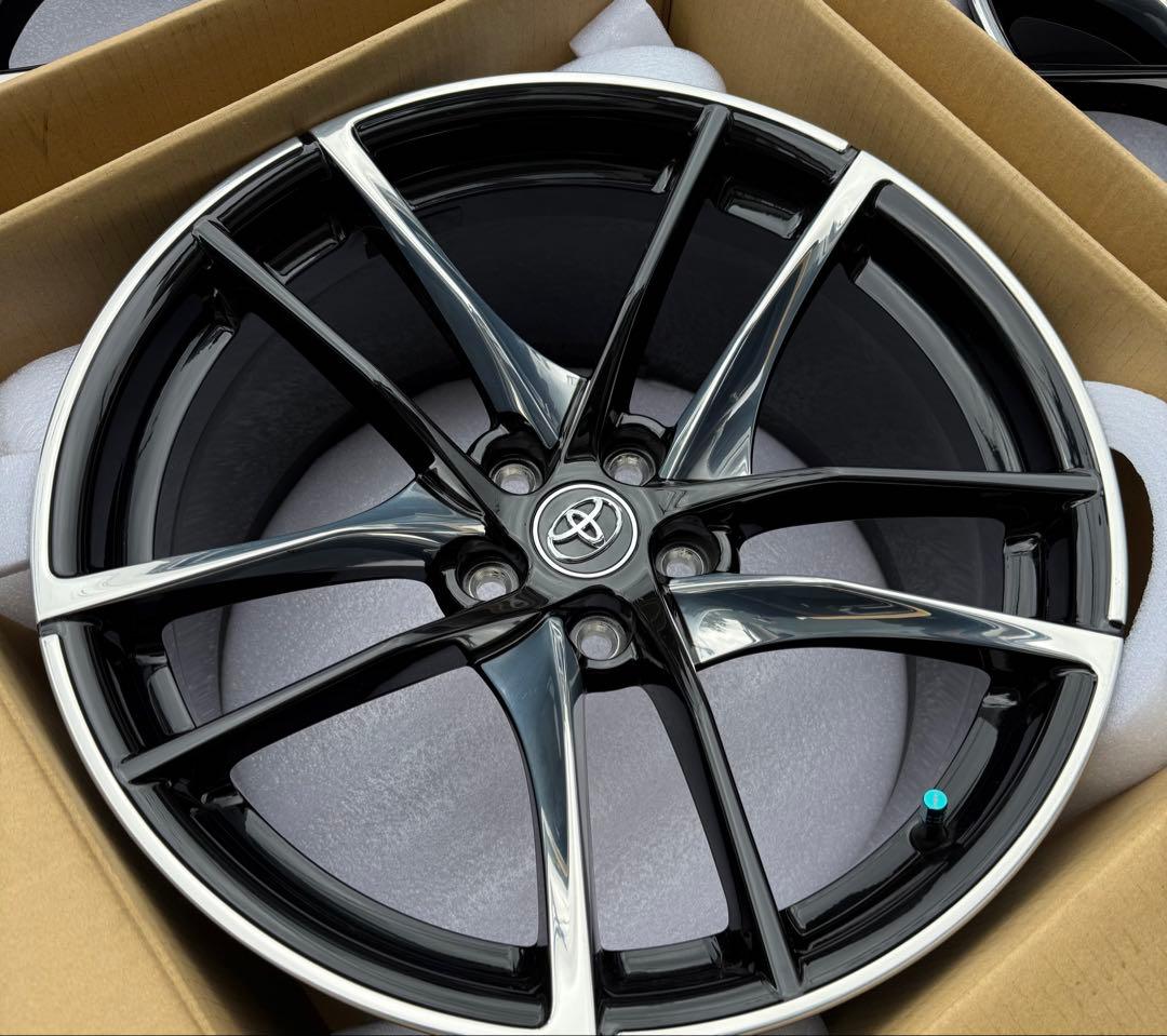 トヨタ　GRスープラ　ホイール　四本