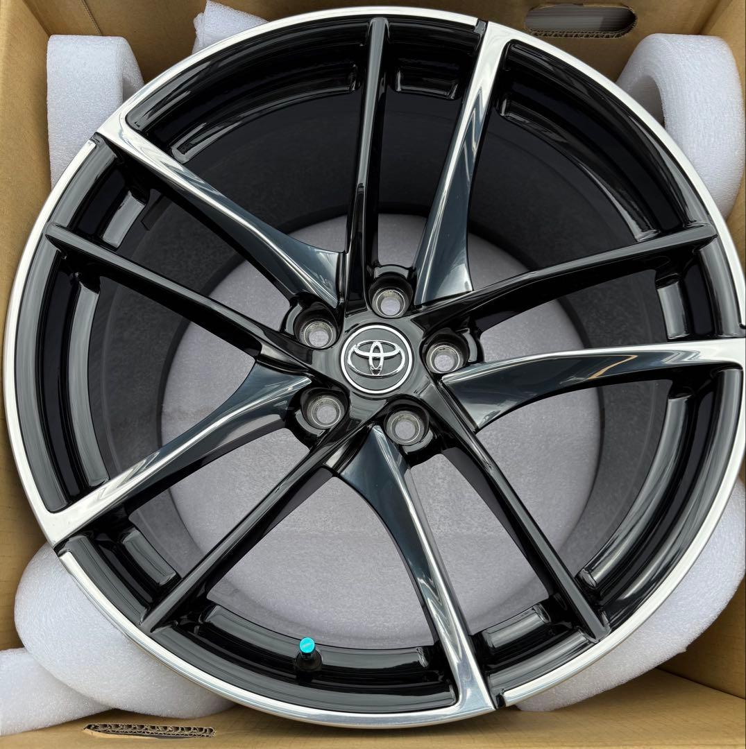 トヨタ　GRスープラ　ホイール　四本