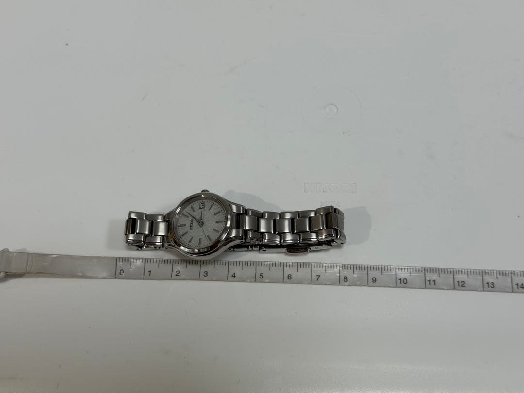 108 シチズンレディース腕時計　チタン電波ソーラー　ES1010-53A