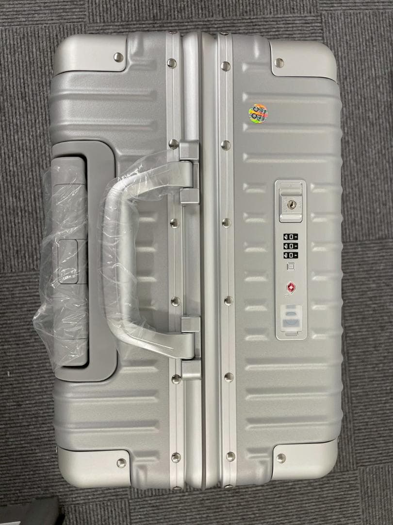 リベティ多機能キャリーケース【マットシルバーSサイズ】78