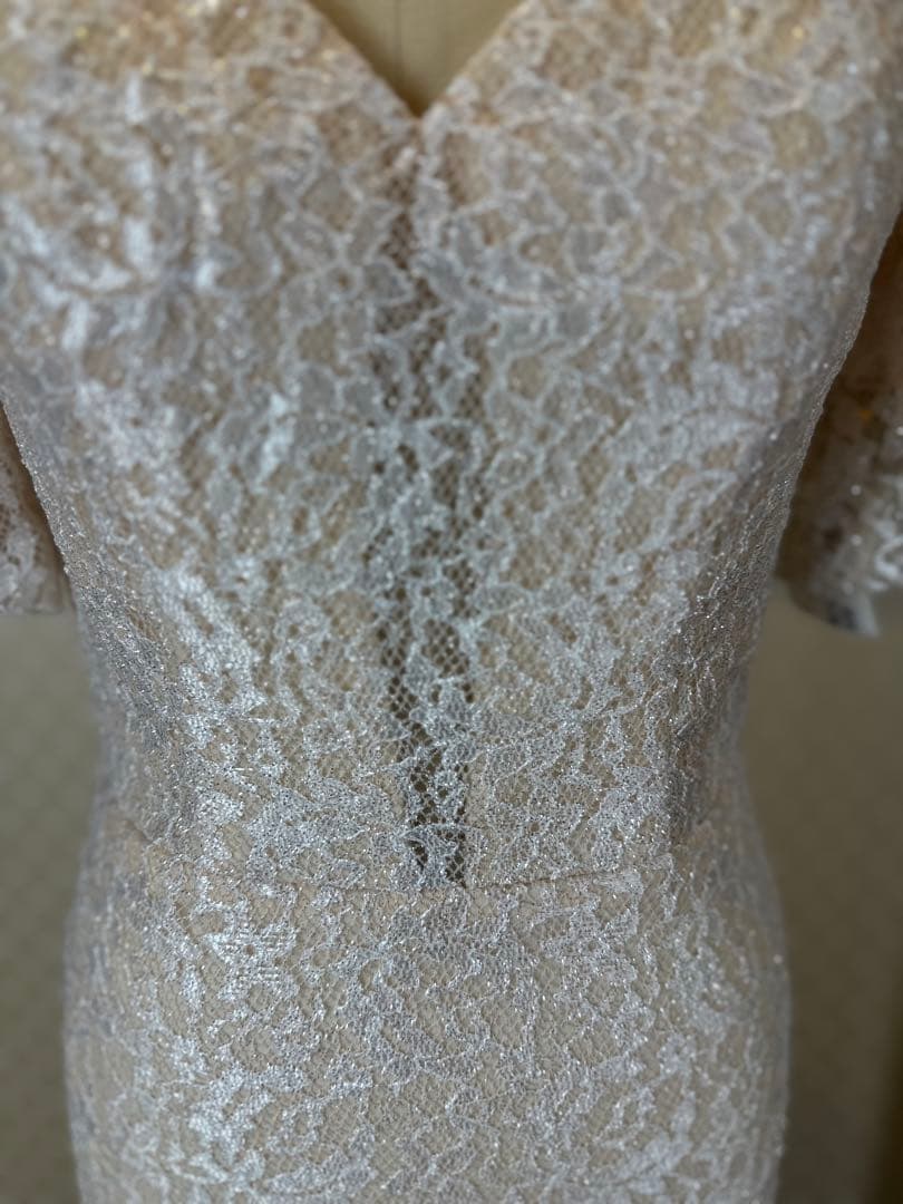 ラメアイボリー レース フレアスリーブ パーティードレス