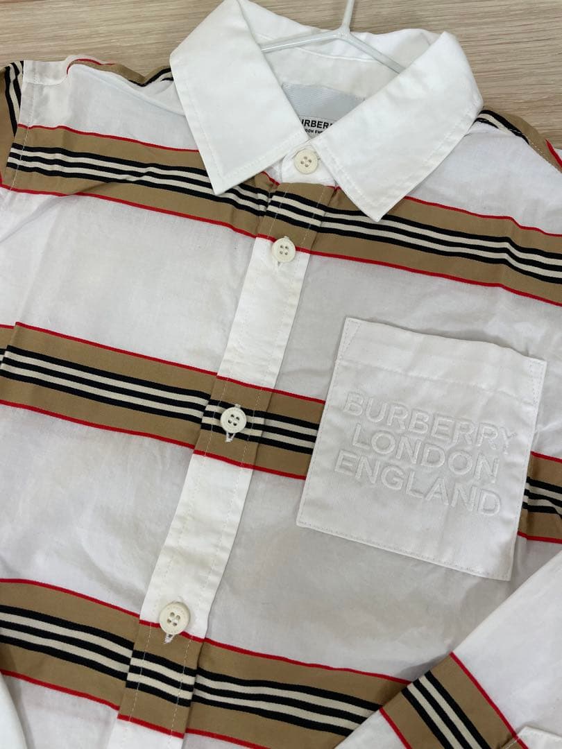 Burberry ストライプ柄シャツ　6y=116㎝