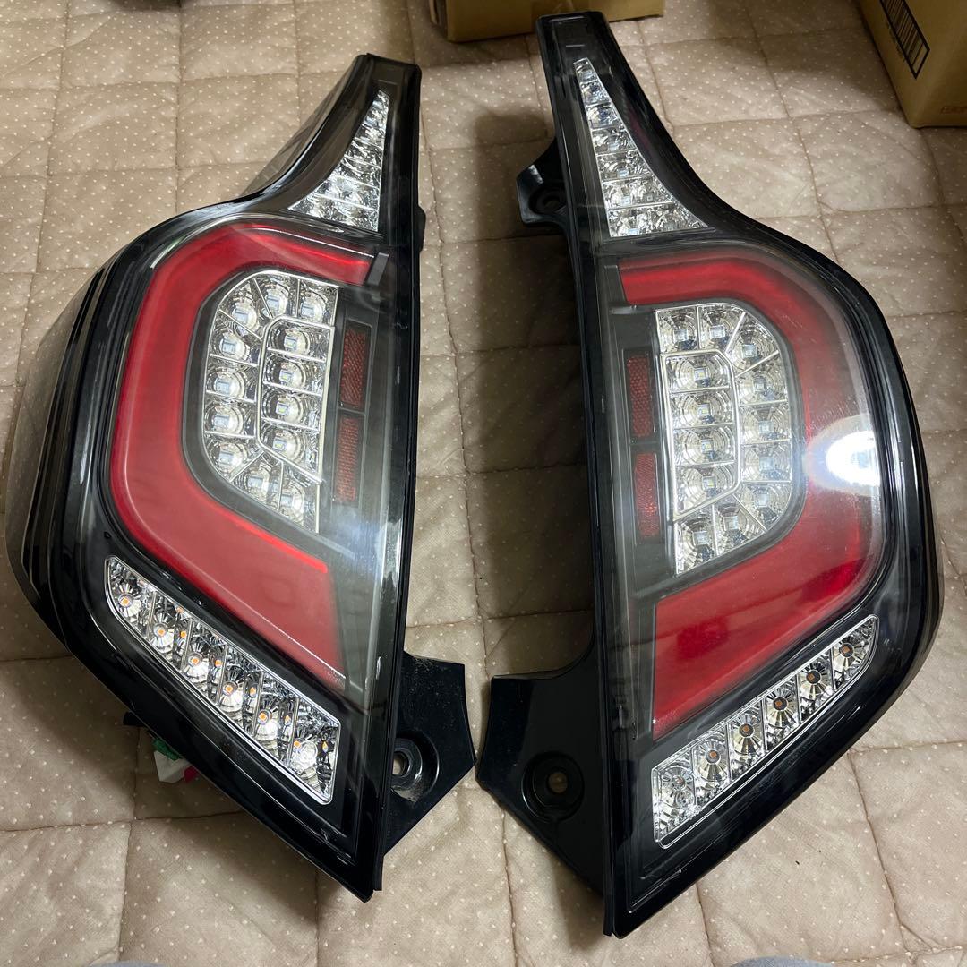 レヴィーア　LEDテールランプ