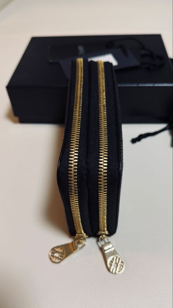 mutaガルーシャ ミニツインジッパーハーフサイズ財布 新品(黒)人気カラー