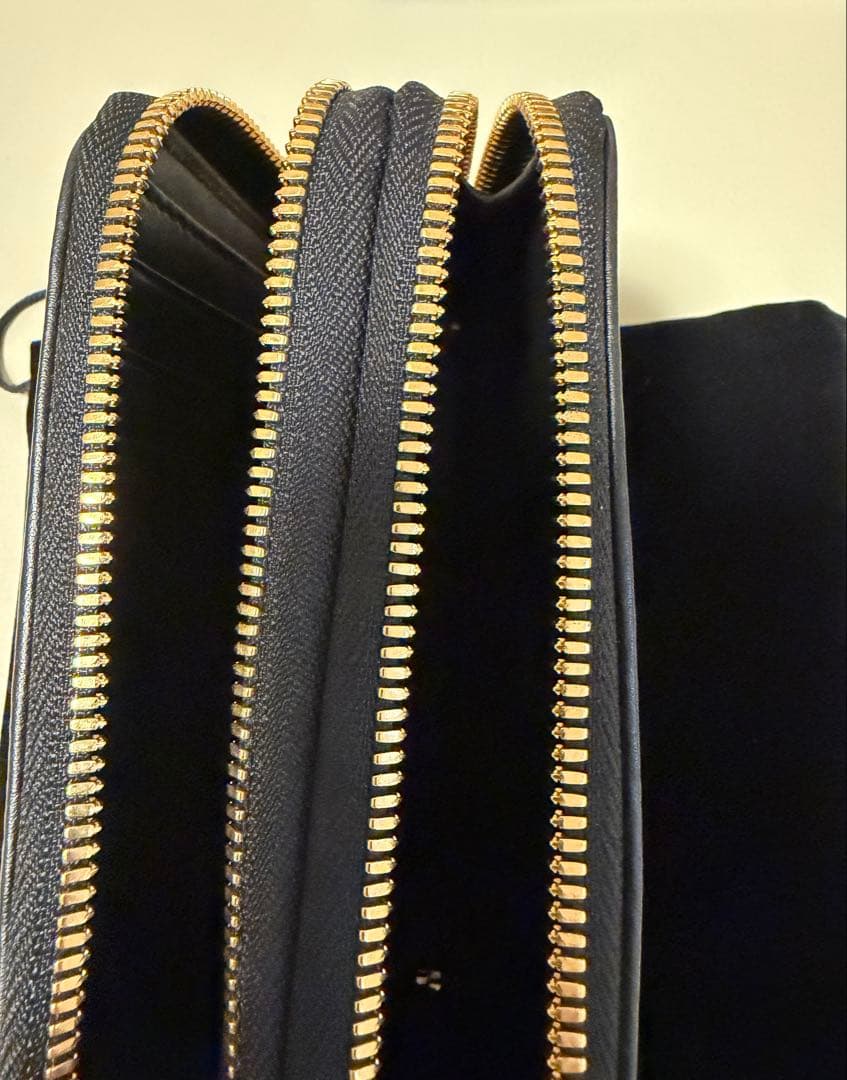 mutaガルーシャ ミニツインジッパーハーフサイズ財布 新品(黒)人気カラー