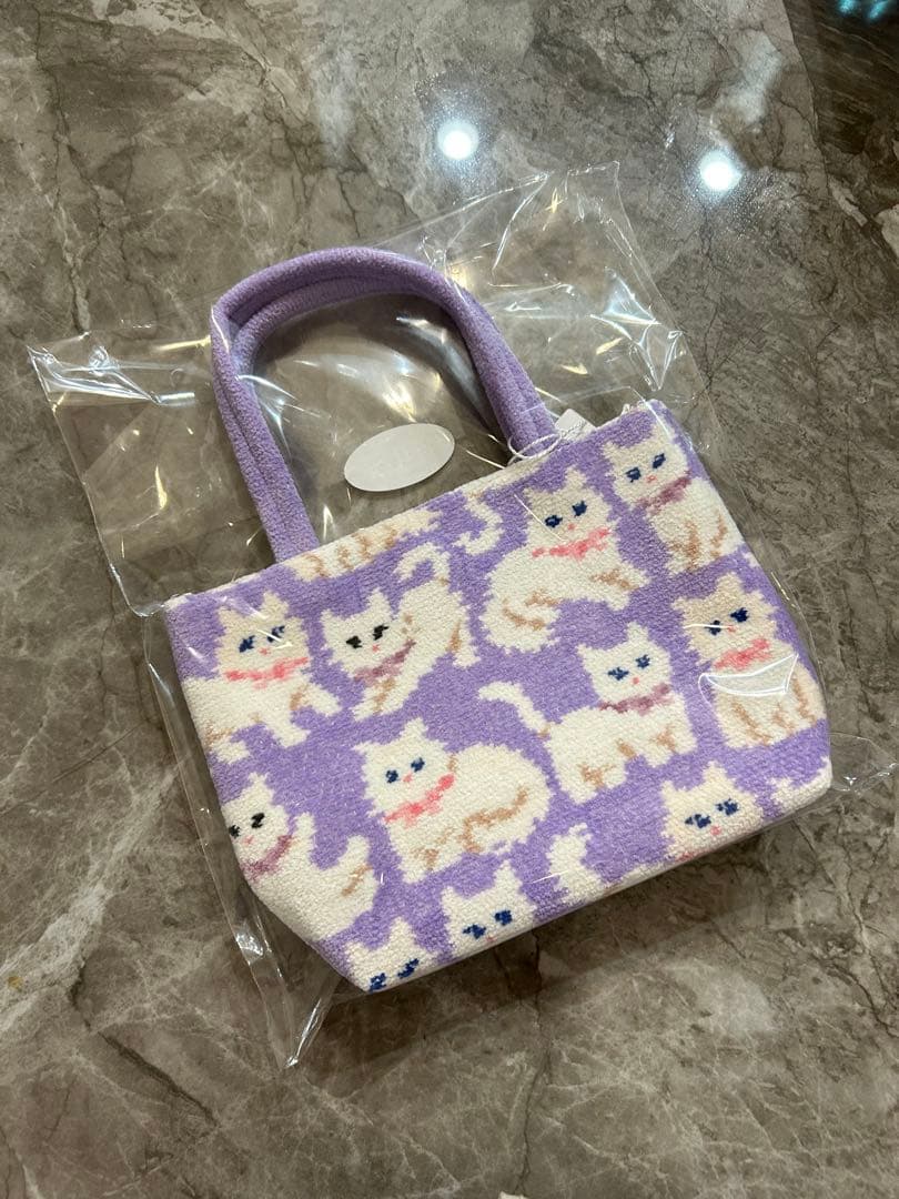 新品タグ付き フェイラー FEILER モフモフネコチャン バッグ パープル