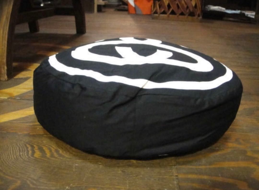 STUSSY ステューシー シャネルロゴSSLNKCRCLCSN クッション