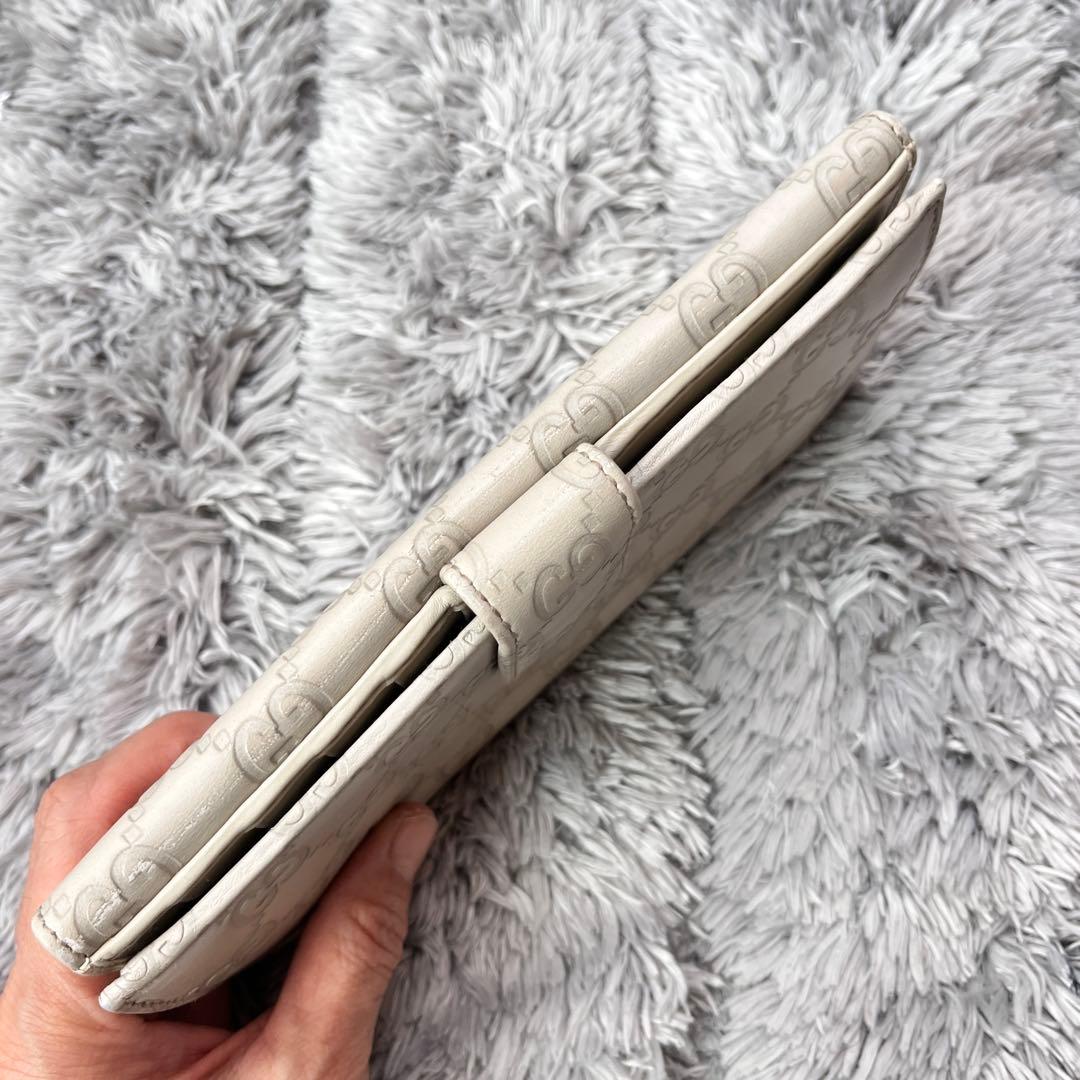 美品✨GUCCI シマ　ロゴプレート　ホワイトグレー　長財布　Wホック