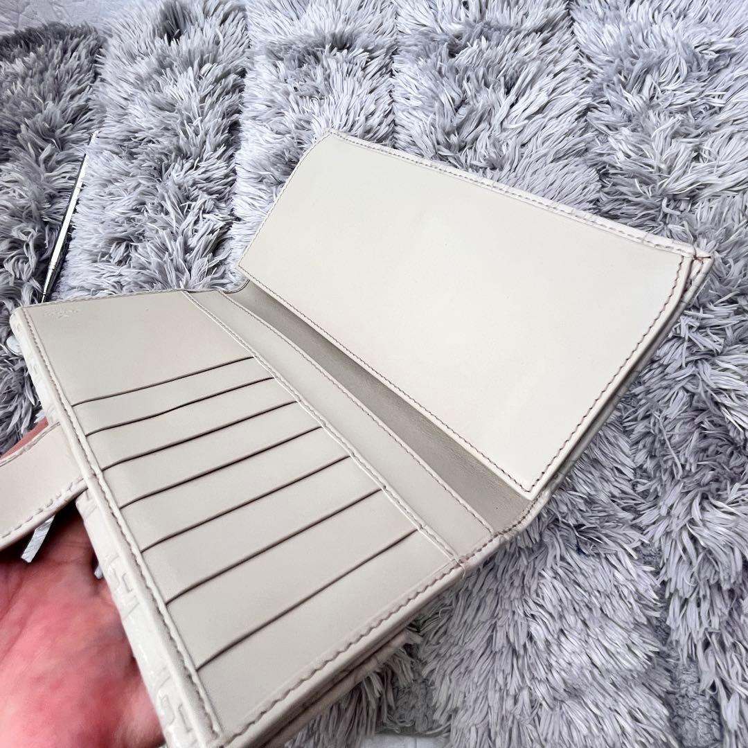 美品✨GUCCI シマ　ロゴプレート　ホワイトグレー　長財布　Wホック