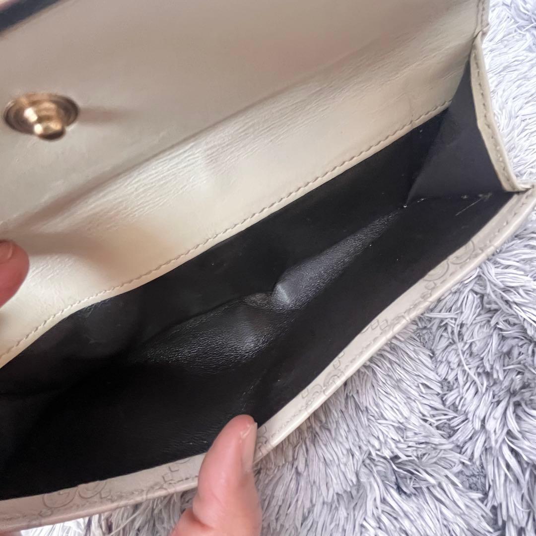 美品✨GUCCI シマ　ロゴプレート　ホワイトグレー　長財布　Wホック