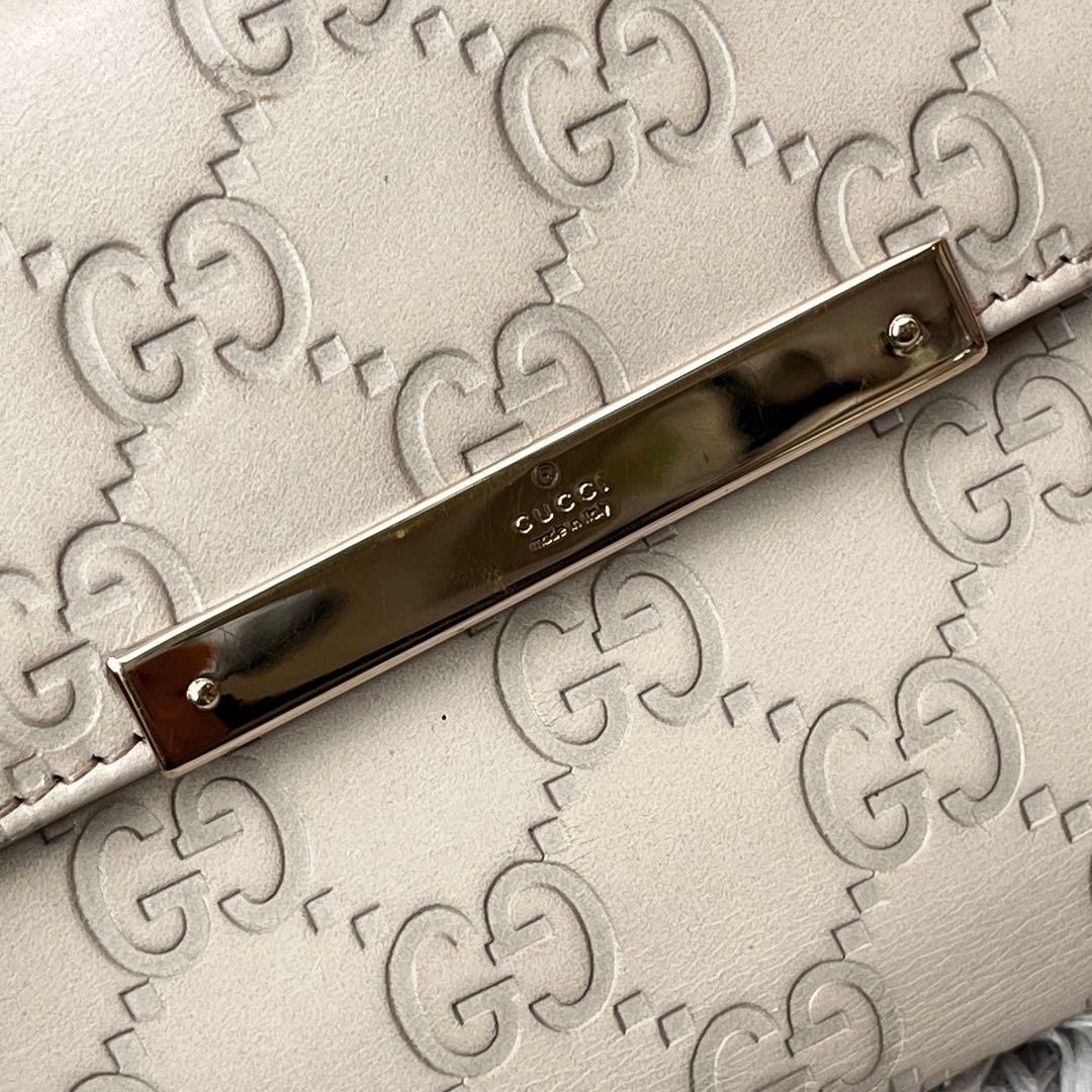 美品✨GUCCI シマ　ロゴプレート　ホワイトグレー　長財布　Wホック