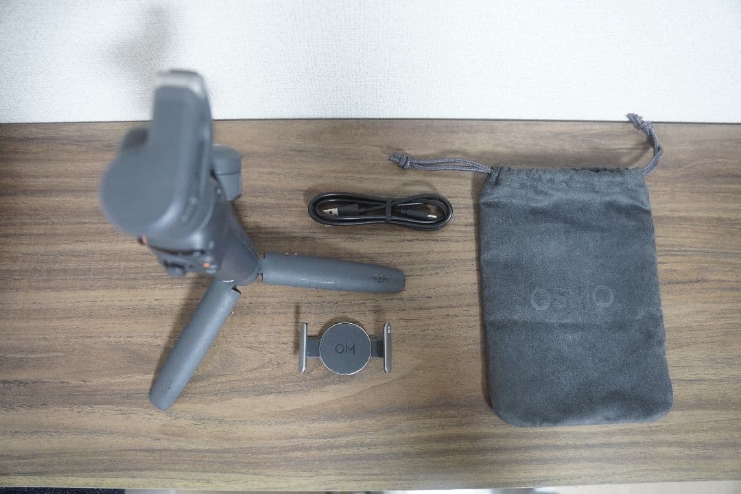 【美品】DJI OM6 ジンバル スマホ用／使用1回・動作確認済・付属品完備