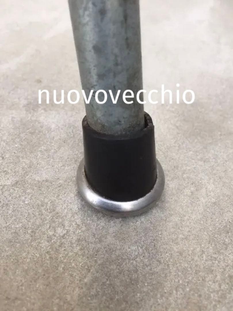 Herman Miller イームズ アームシェルチェアXベース