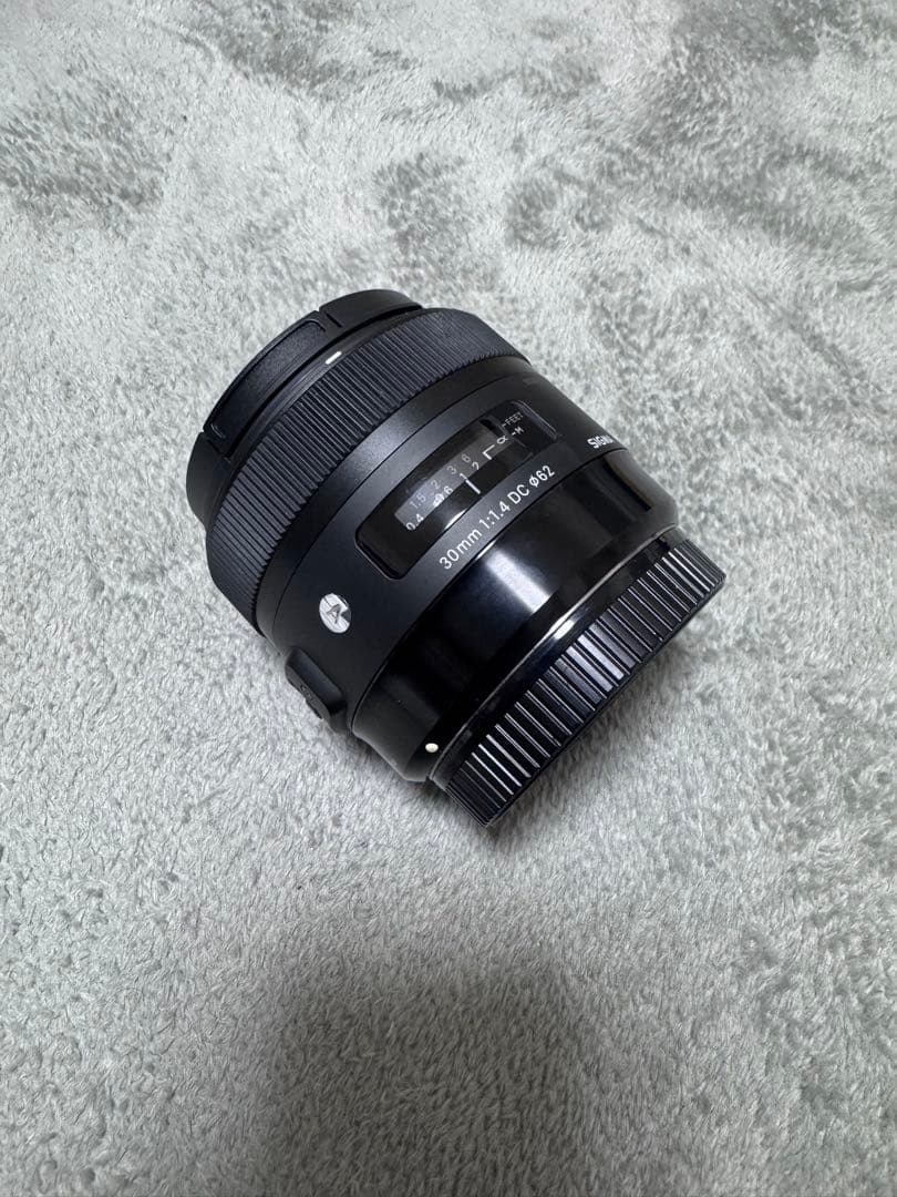 Sigma art 30mm f1.4 efマウント