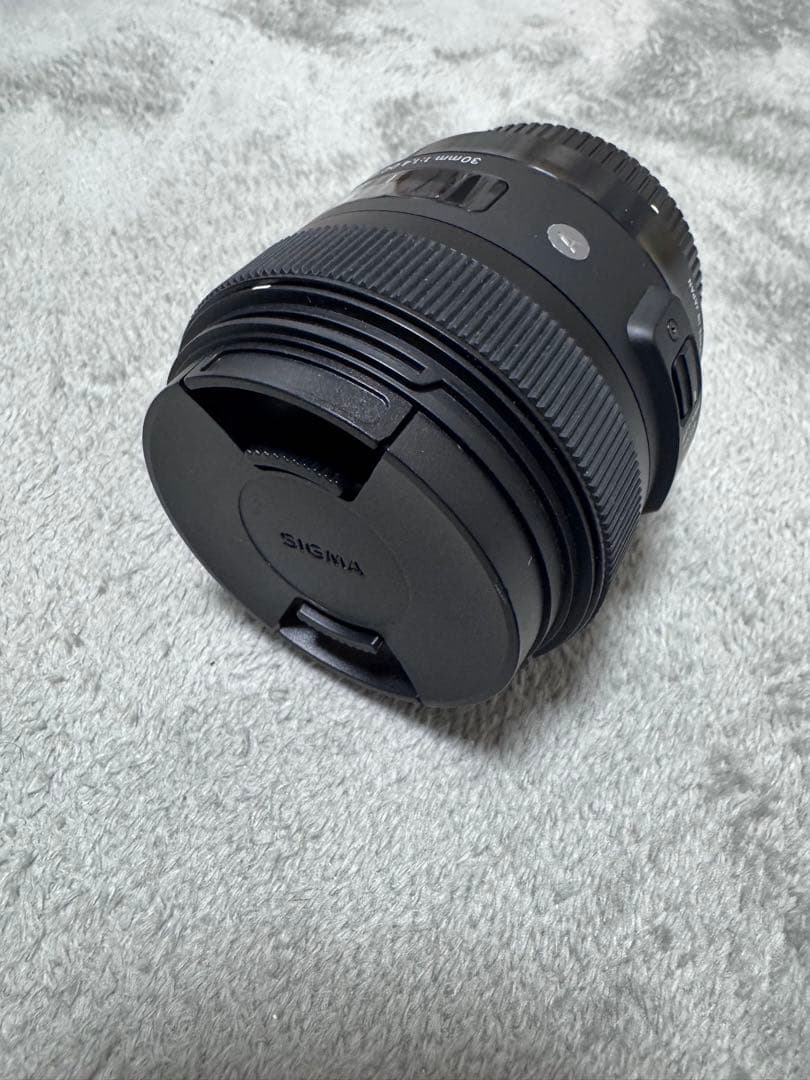Sigma art 30mm f1.4 efマウント