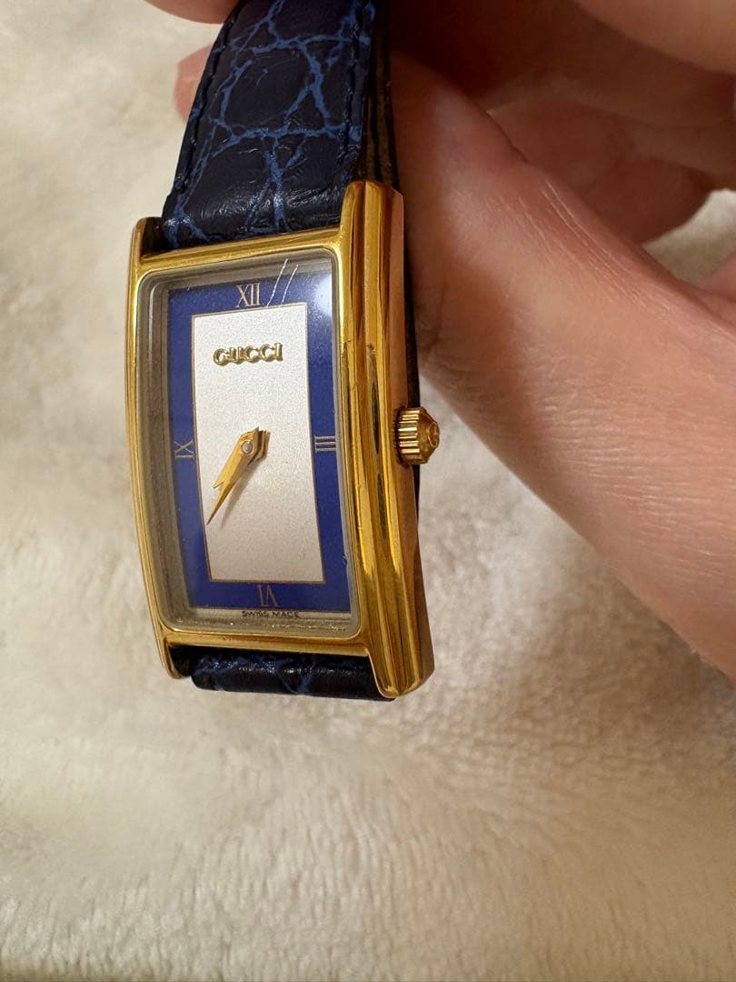 GUCCI グッチ クォーツ腕時計 ネイビー革ベルト レディース