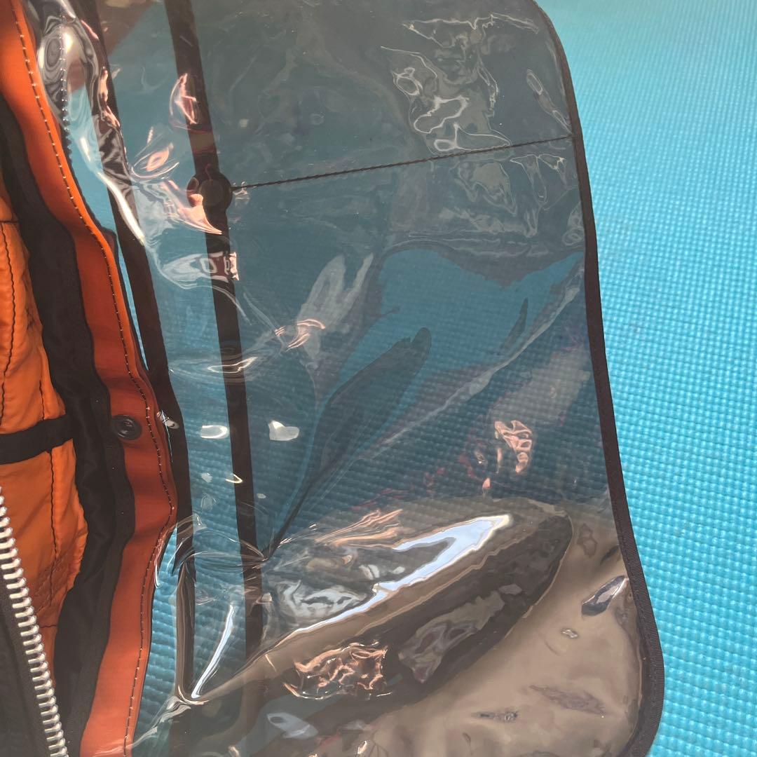 吉田カバン　ポーターの「ショートヘルメットバッグ」　ブラック（裏地オレンジ）