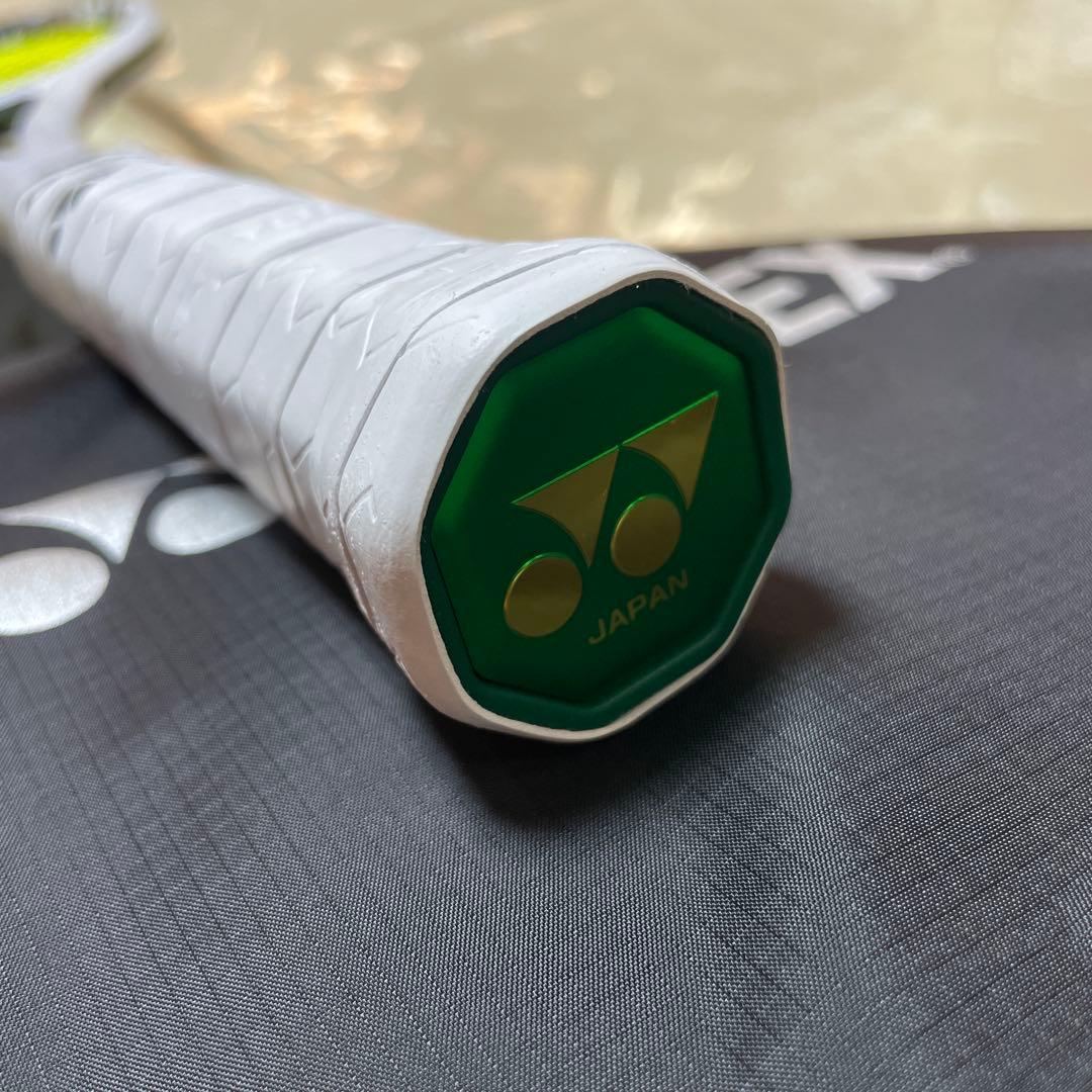 美品 送料無料 ヨネックスGEOBREAK 80S ジオブレイク ホワイト