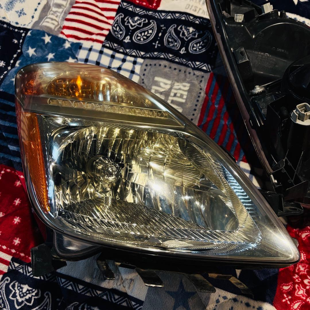 20プリウス USヘッドライト　社外　HID USDM
