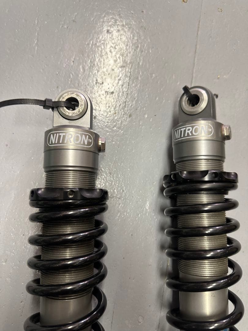 極美品NITRON ナイトロンリアサスMotoGuzziV7Classic