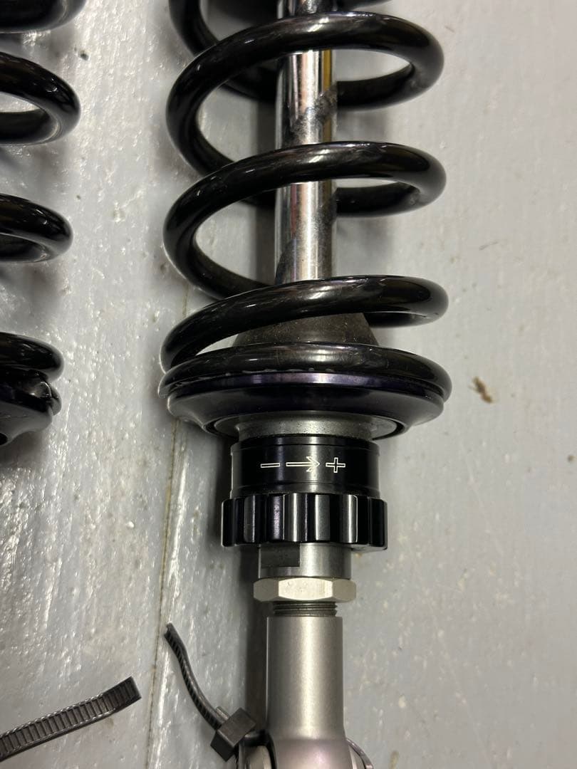 極美品NITRON ナイトロンリアサスMotoGuzziV7Classic