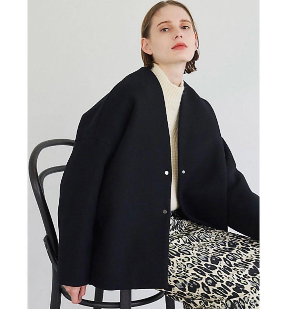 新品タグ付き❣️エレンディーク フォルムショートコート ブラック