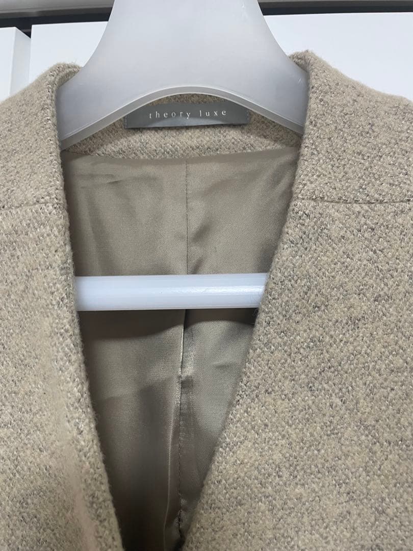 theory luxe ベージュ チェスターコート