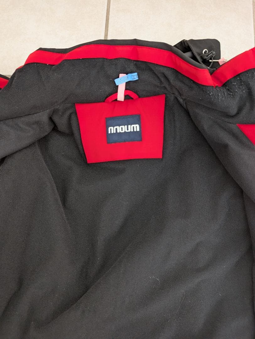 nnoum スキーウェア　上下　Mサイズ