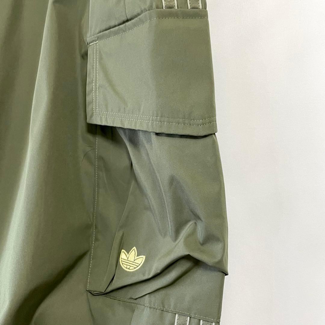 新品タグ付き✨adidas アディダス　カーゴパンツ M オリーブ 刺繍ロゴ