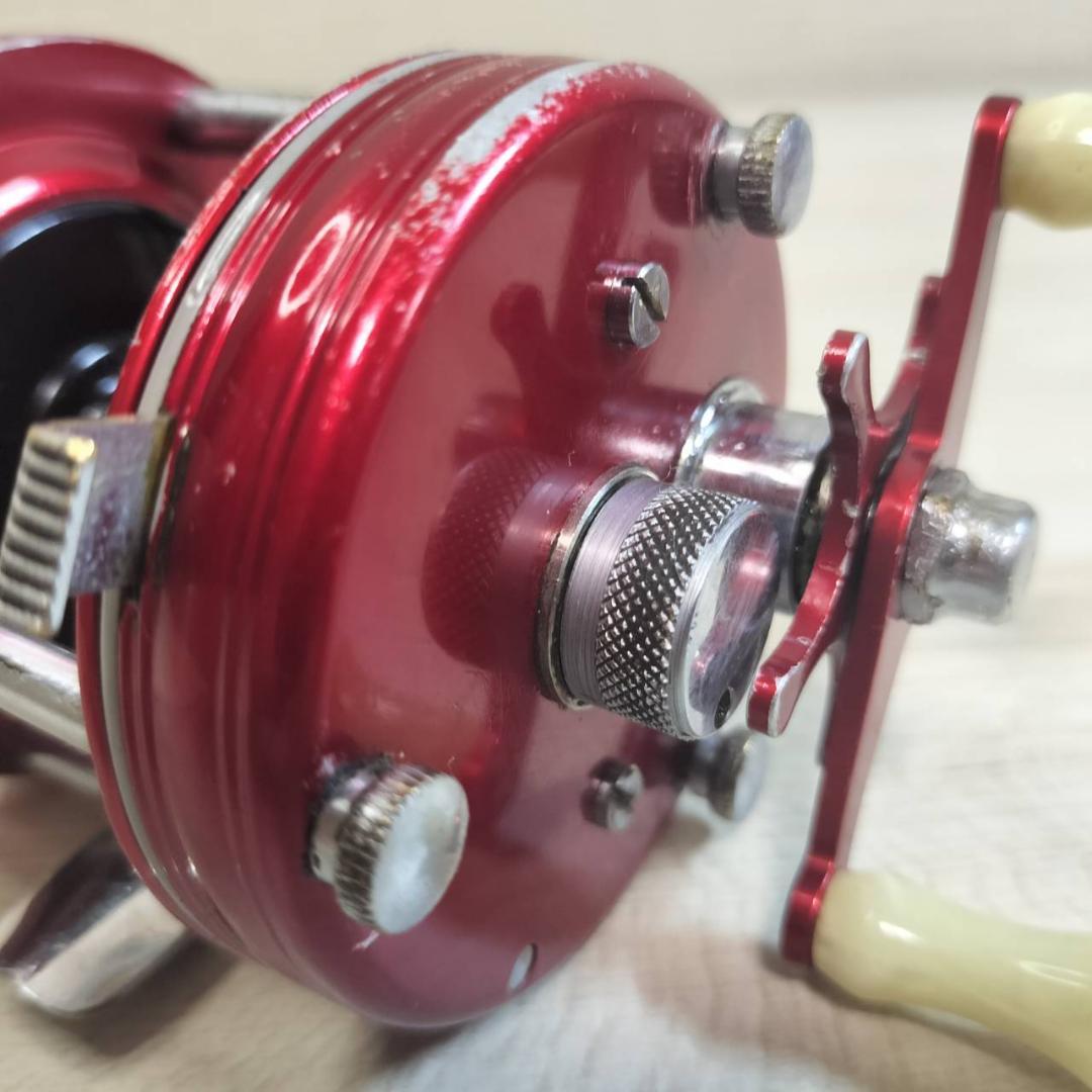 ☆ABU GARCIA アブ アンバサダー 5000 4ネジ　ビンテージリール