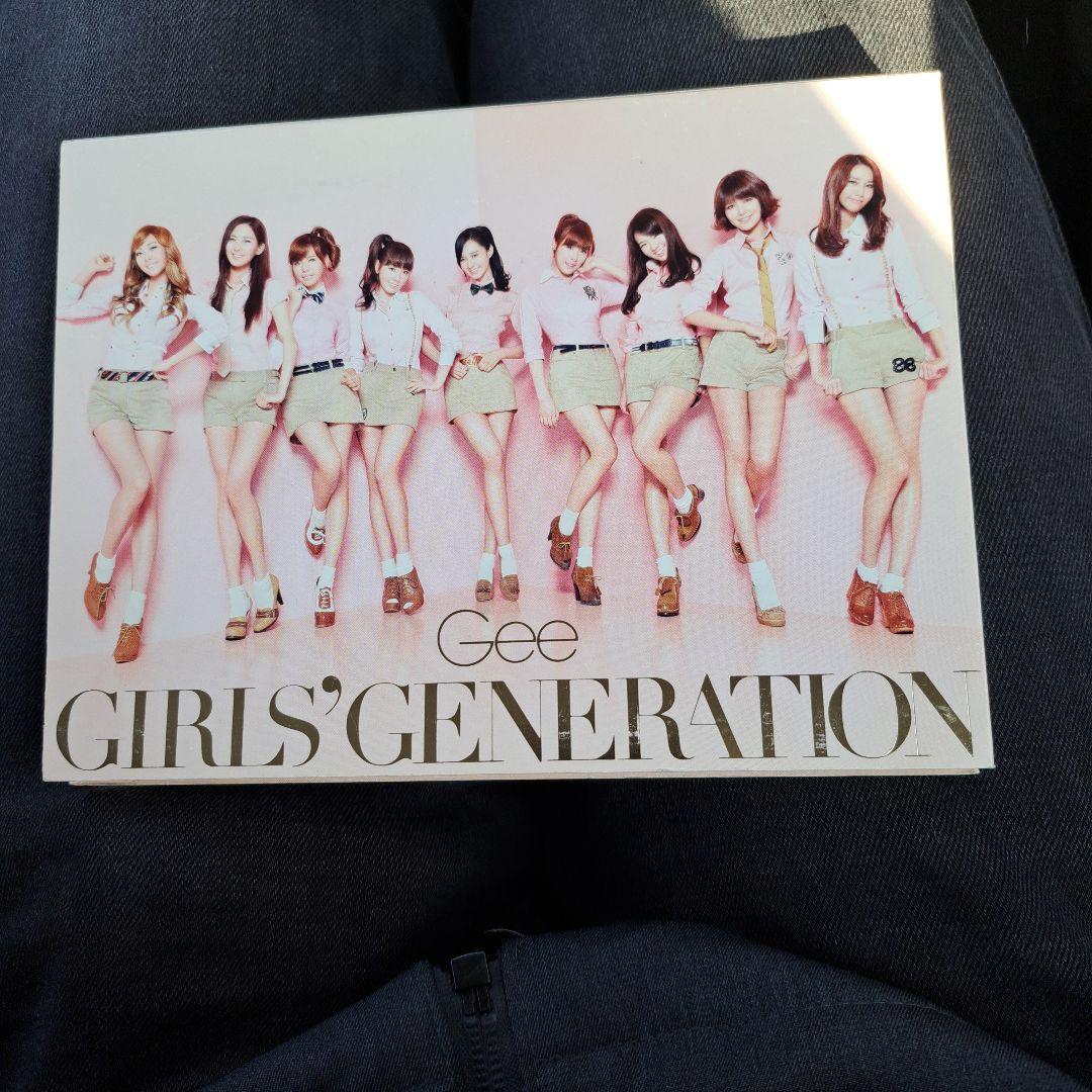 GIRLS' GENERATION Gee 2枚組CD