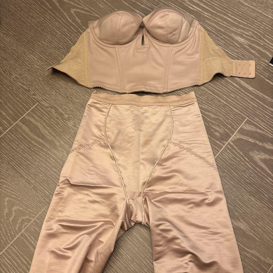 トリートドレッシング　ブライダルインナー　ショートビスチェ E65 ガードルM