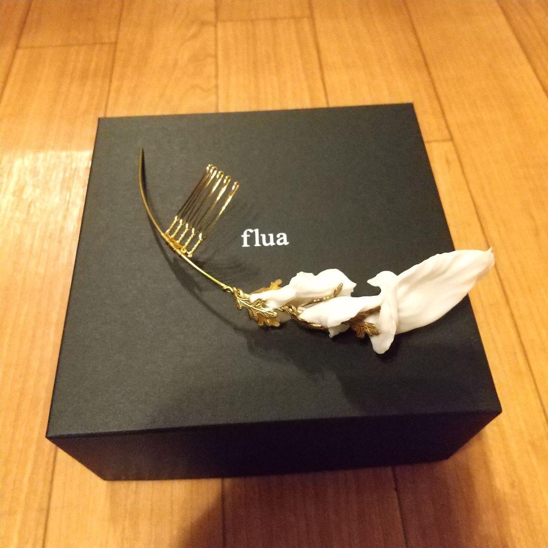 flua flower haired ブライダル　ヘアアクセサリー ヘッドドレス