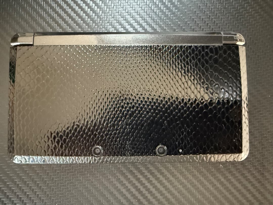 3DS メタルギアソリッド スネークイーター 3D プレミアムパッケージ